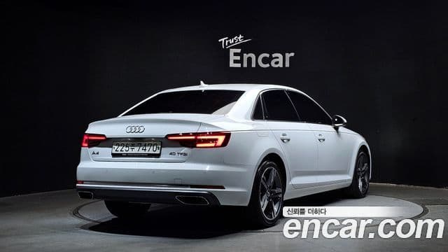 Audi A4 2019 — ფოტო 2/20