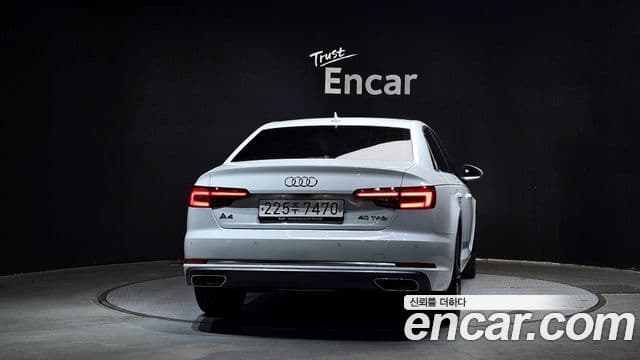 Audi A4 2019 — ფოტო 4/20