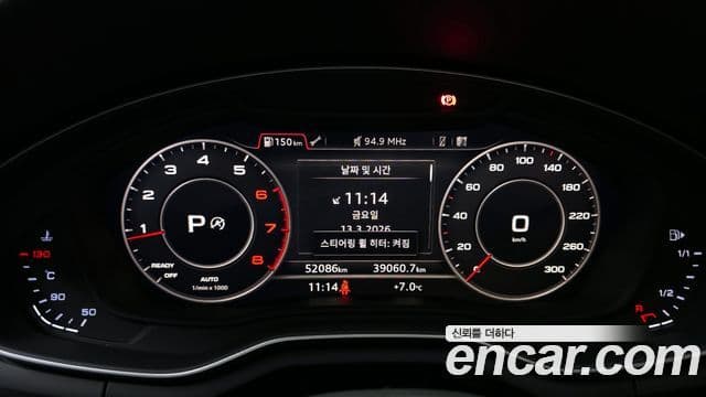 Audi A4 2019 — ფოტო 8/20