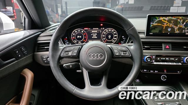 Audi A4 2019 — ფოტო 13/20