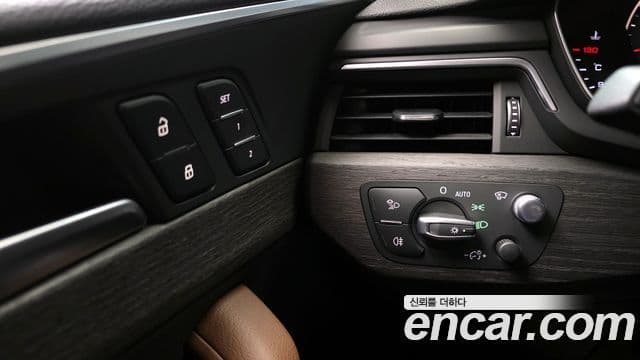 Audi A4 2019 — ფოტო 17/20