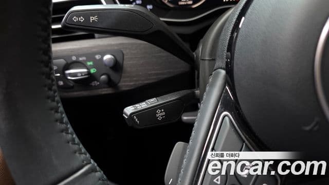 Audi A4 2019 — ფოტო 18/20