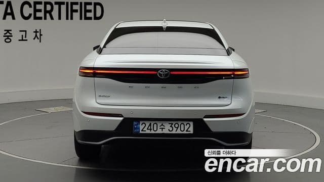 Toyota Crown Crossover 2024 — ფოტო 3/18