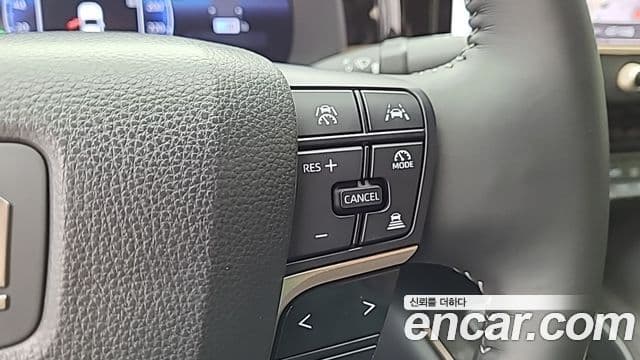 Toyota Crown Crossover 2024 — ფოტო 13/18