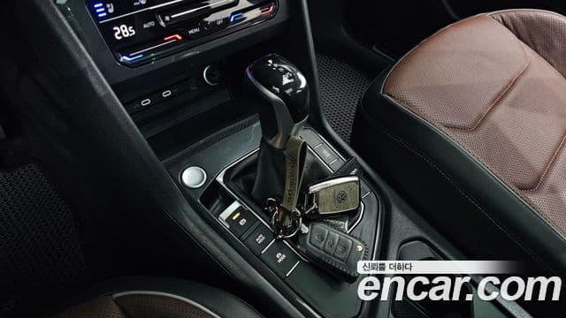 Volkswagen Tiguan Allspace 2023 — Şəkil 9/20