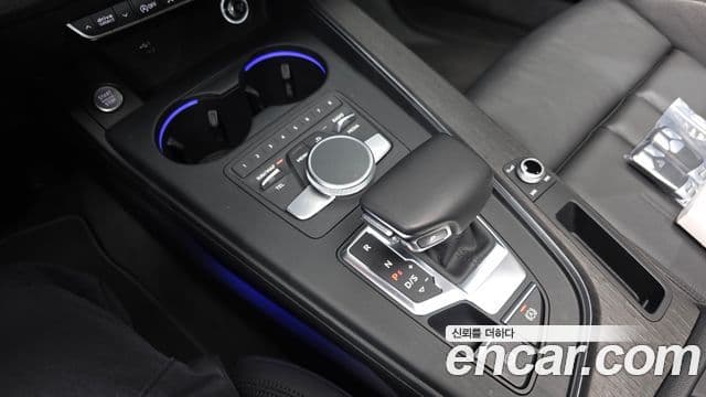 Audi A4 2019 — ფოტო 9/20