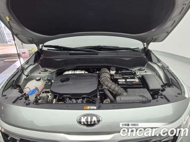 Kia Seltos 2021 — Şəkil 19/20