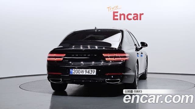 Genesis Electrified G80 2023 — ფოტო 4/20