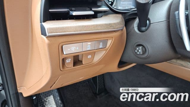 Genesis Electrified G80 2023 — ფოტო 15/20