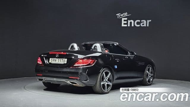 Mercedes-Benz SLC-Class 2018 — Şəkil 2/20