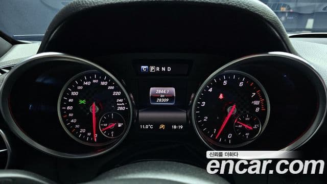 Mercedes-Benz SLC-Class 2018 — Şəkil 8/20