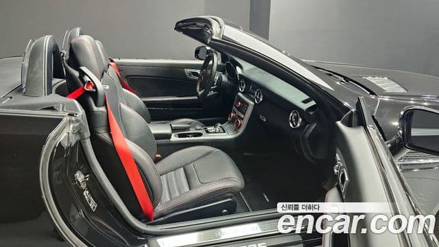 Mercedes-Benz SLC-Class 2018 — Şəkil 11/20