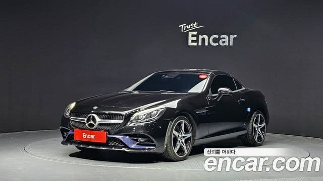 Mercedes-Benz SLC-Class 2018 — Şəkil 19/20
