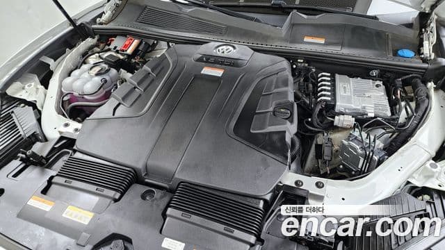 Volkswagen Touareg 2023 — Şəkil 5/20