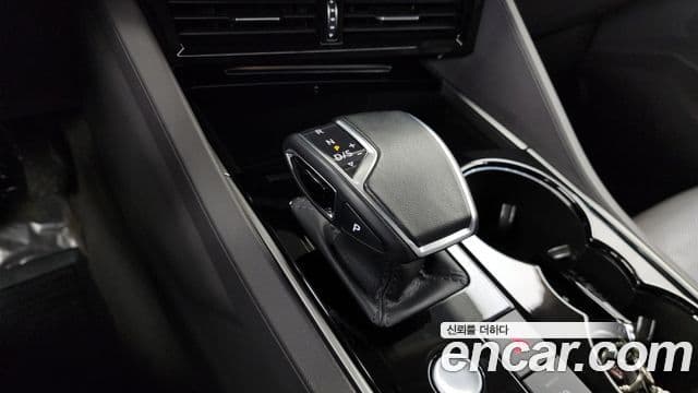 Volkswagen Touareg 2023 — Şəkil 8/20