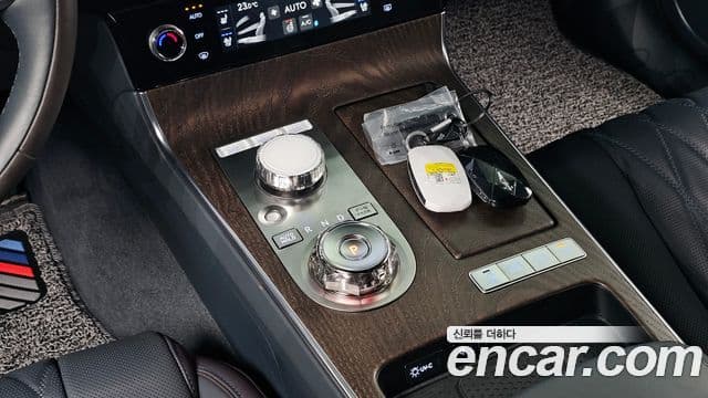 Genesis G80 2025 — ფოტო 8/20