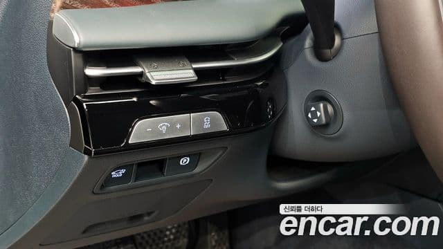 Genesis G80 2025 — ფოტო 19/20