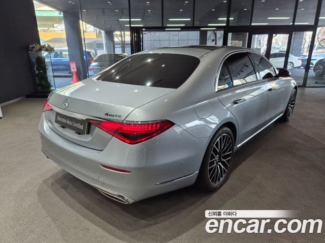 Mercedes-Benz S-Class 2025 — Photo 19/19