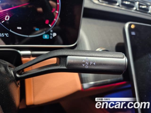 Mercedes-Benz S-Class 2025 — Photo 8/19