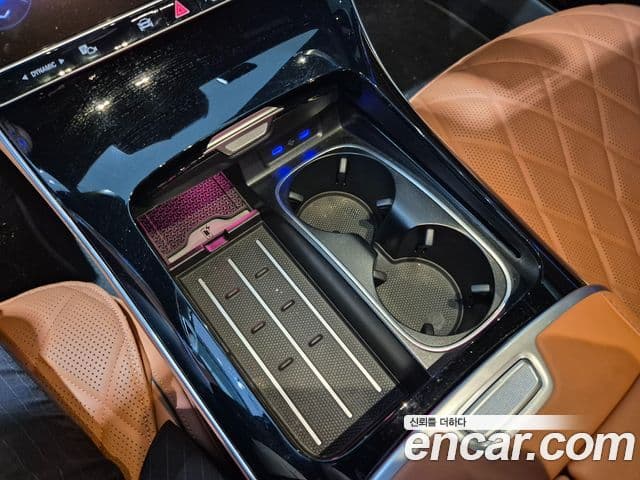 Mercedes-Benz S-Class 2025 — Photo 15/19