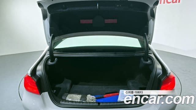 BMW 5 Series 2018 — Şəkil 6/20