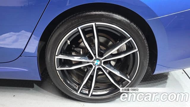 BMW 3 Series 2020 — ფოტო 5/20