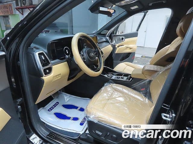 Kia Sorento 2021 — ფოტო 13/20