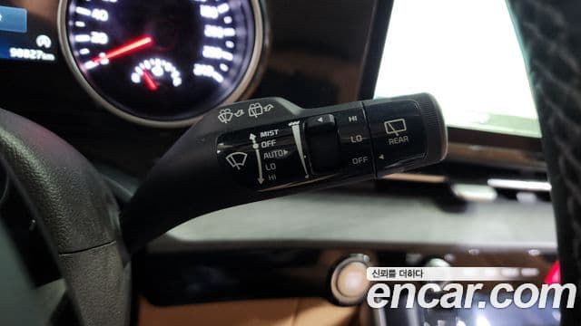 Kia Carnival 2021 — Фото 14/20