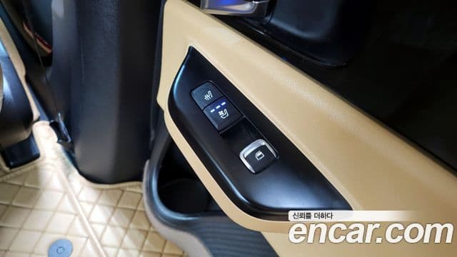 Kia Carnival 2021 — Şəkil 19/20