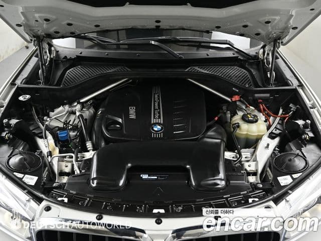 BMW X5 2018 — Photo 9/20