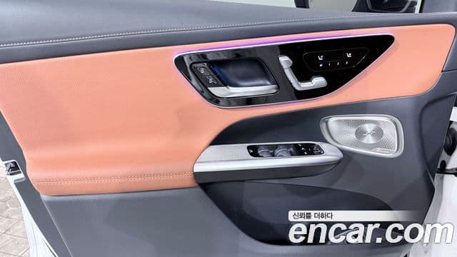 Mercedes-Benz GLC-Class 2024 — Фото 15/20