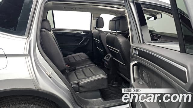 Volkswagen Tiguan Allspace 2020 — ფოტო 11/20