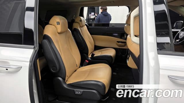 Kia Carnival 2021 — Şəkil 12/20