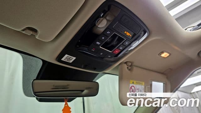 Kia Carnival 2021 — Şəkil 17/20