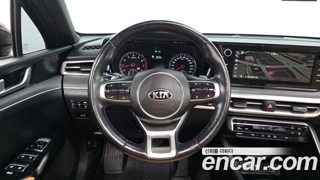 Kia K5 2021 — Şəkil 13/20