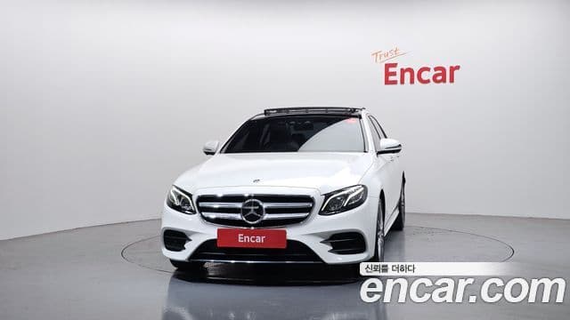 Mercedes-Benz E-Class 2019 — ფოტო 3/20