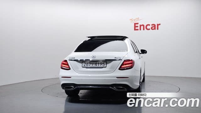 Mercedes-Benz E-Class 2019 — ფოტო 4/20