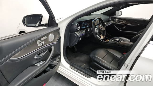 Mercedes-Benz E-Class 2019 — ფოტო 10/20