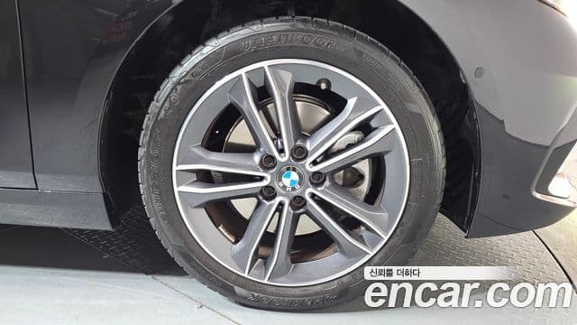 BMW 1 Series 2021 — Şəkil 5/20