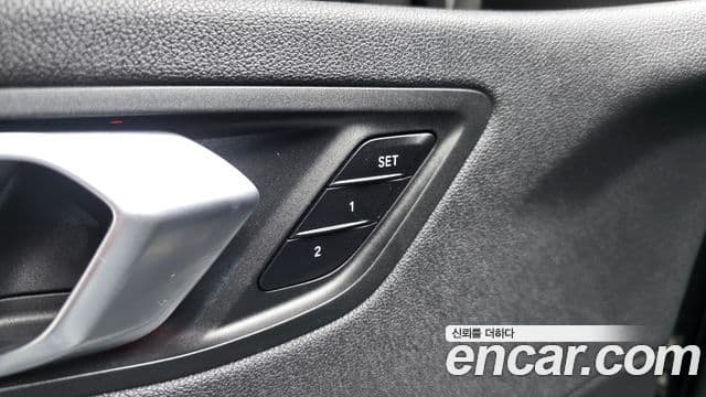 BMW 1 Series 2021 — Şəkil 19/20