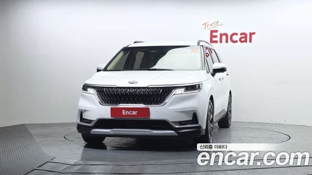 Kia Carnival 2021 — ფოტო 3/20