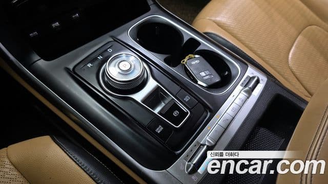 Kia Carnival 2021 — ფოტო 9/20