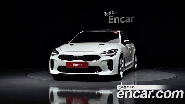 Kia Stinger 2022 — Şəkil 2/7
