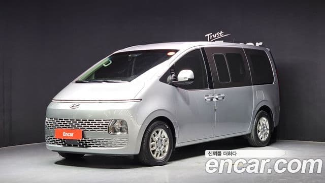 Hyundai Staria 2023 — Фото 10/20