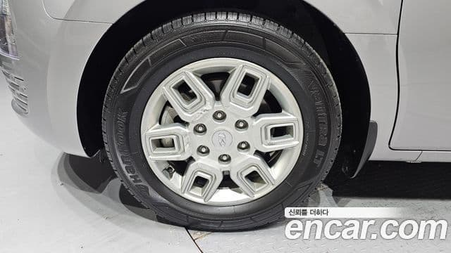 Hyundai Staria 2023 — Фото 4/20