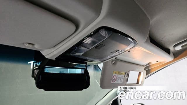 Hyundai Staria 2023 — Фото 19/20
