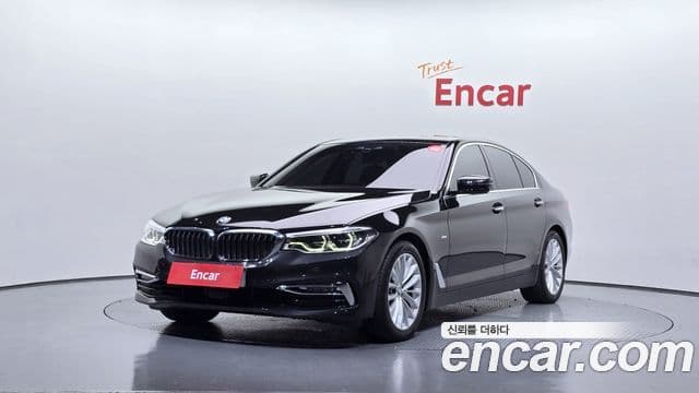 BMW 5 Series 2018 — Şəkil 1/20