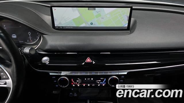 Genesis Electrified G80 2021 — ფოტო 14/20