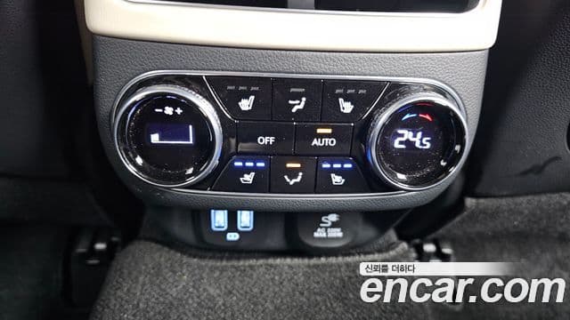 Genesis GV70 2024 — Şəkil 18/20