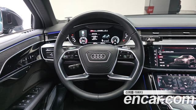 Audi A8 2023 — фото 14 из 20
